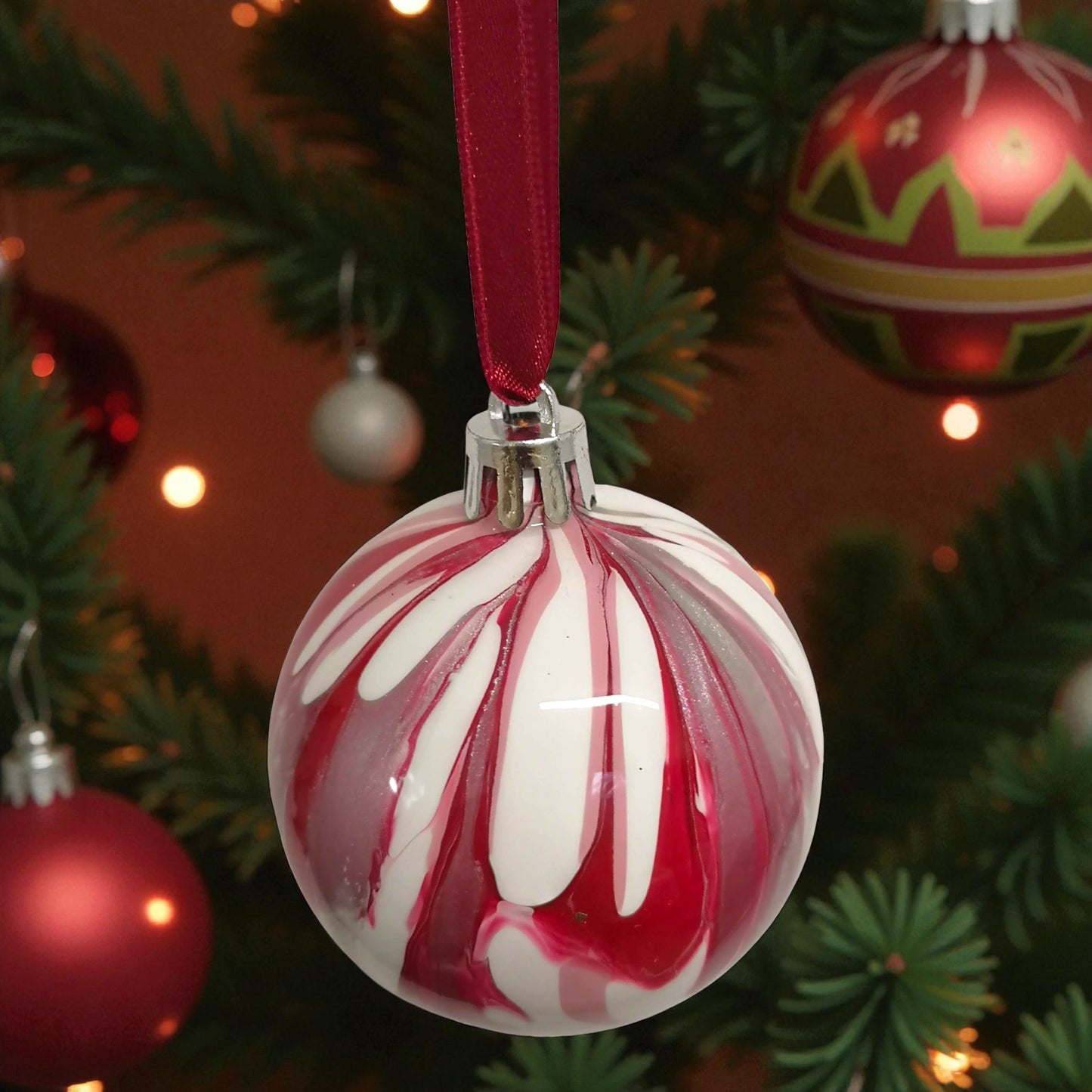 Acrylic Poured Baubles - Medium