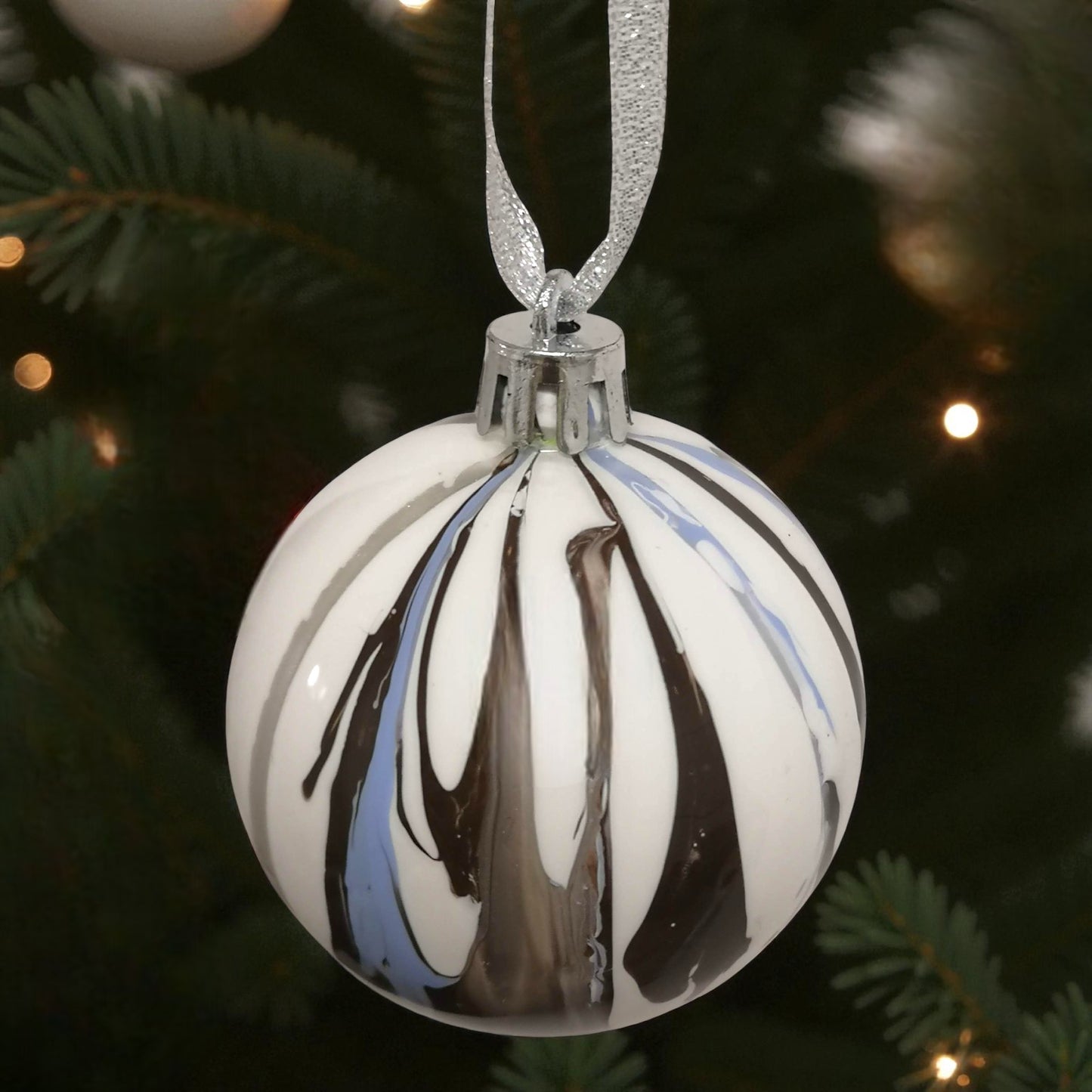 Acrylic Poured Baubles - Medium